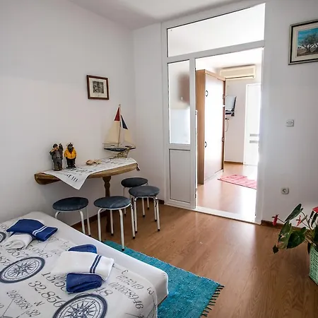 Krilo Jesenice 14823b Apartamento